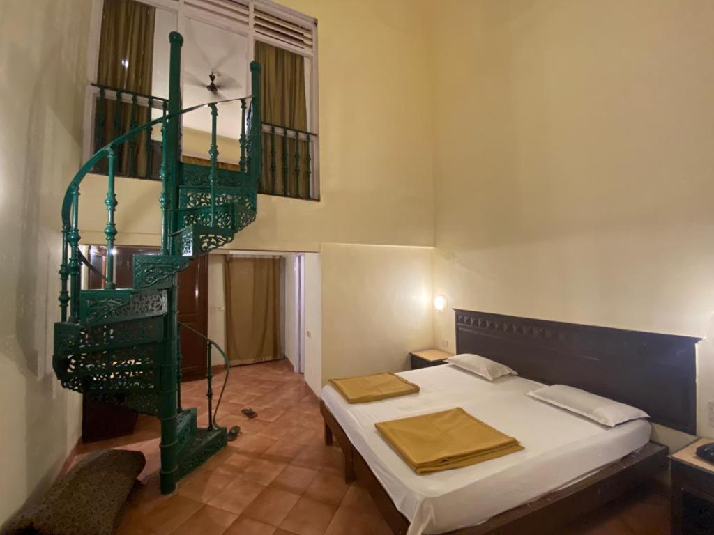 Anand Ritz Resort Matheran Exterior photo