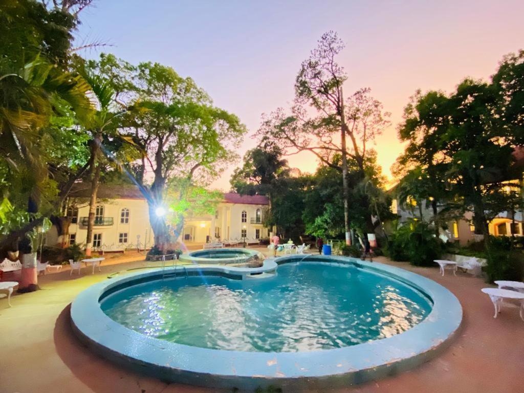 Anand Ritz Resort Matheran Exterior photo